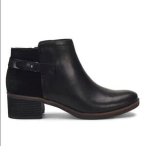 Loris by Kork-Ease Sonya Black Leather Ankle Boot